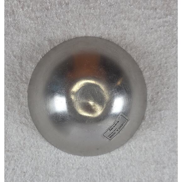 Vintage Studio A Home Silver Tone Metal Catchall Bowl – Etched Floral Pattern - Picture 3 of 5